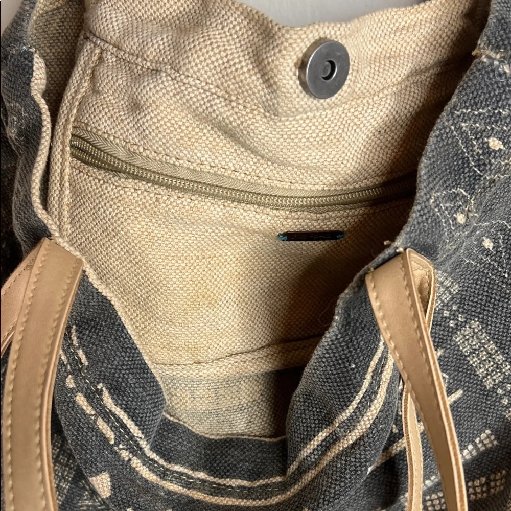 Free People Geometric Gray and Tan Tote